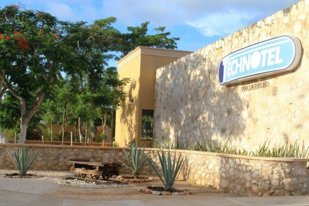 Tecnohotel Valladolid Valladolid  Kültér fotó